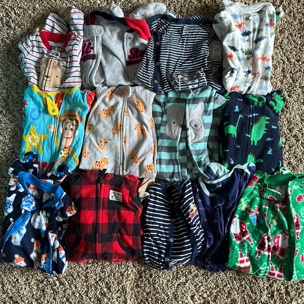 Lot of 3-6 month Sleepers, Carters